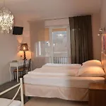 Orla Skala Guest house